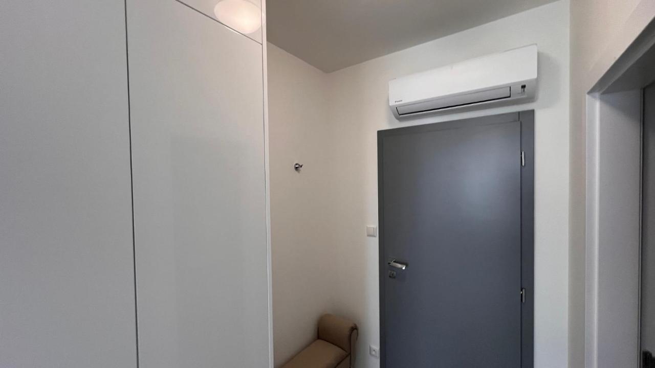 Air Conditioned 1 Room Apartment Vienna Gate, 2 Bratislava Exteriér fotografie