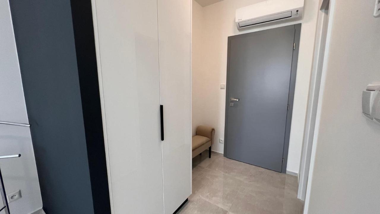 Air Conditioned 1 Room Apartment Vienna Gate, 2 Bratislava Exteriér fotografie